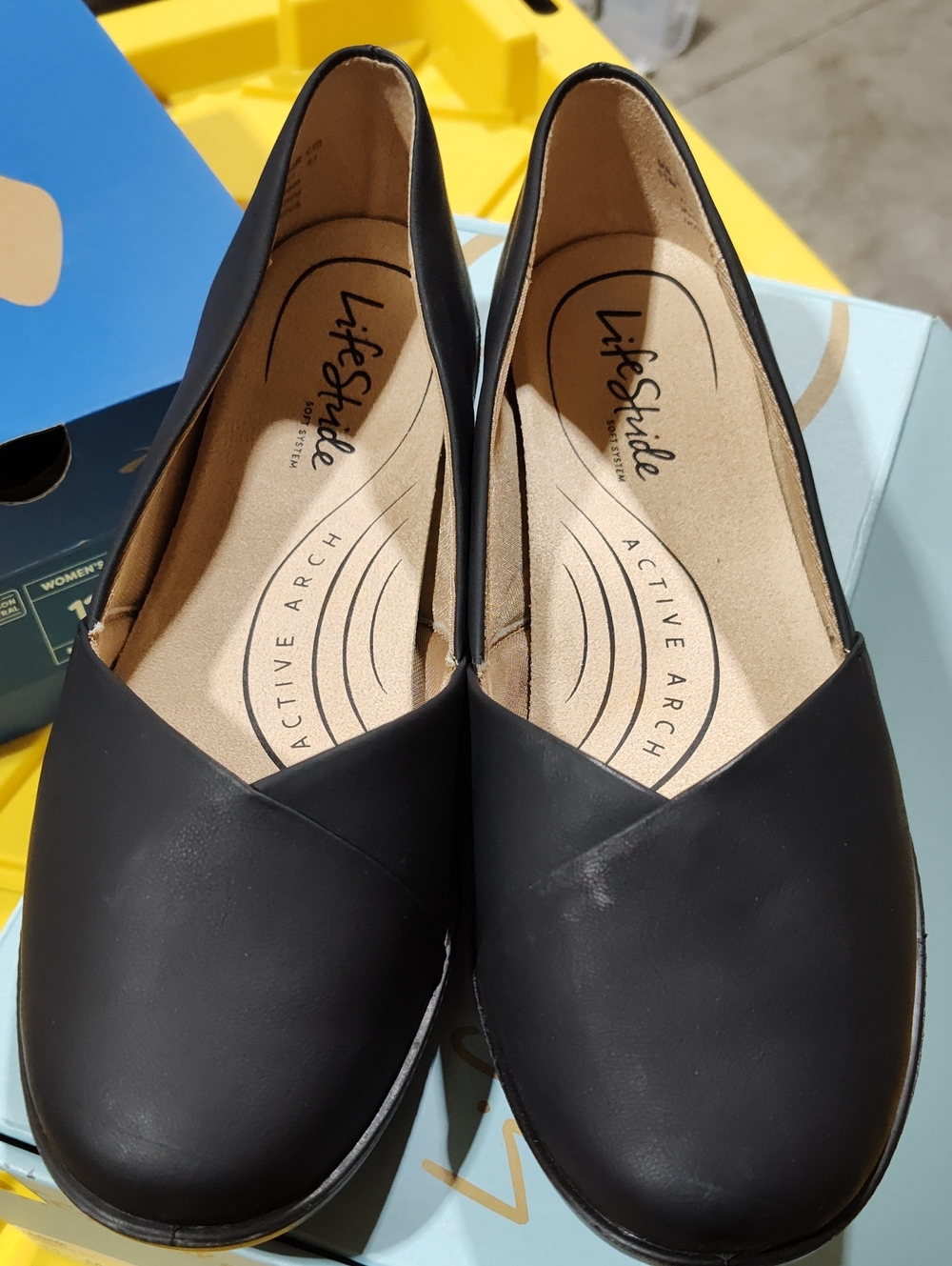 Life Stride Women's Black Slip-On Flats - Active Arch Support, Size 11, Black